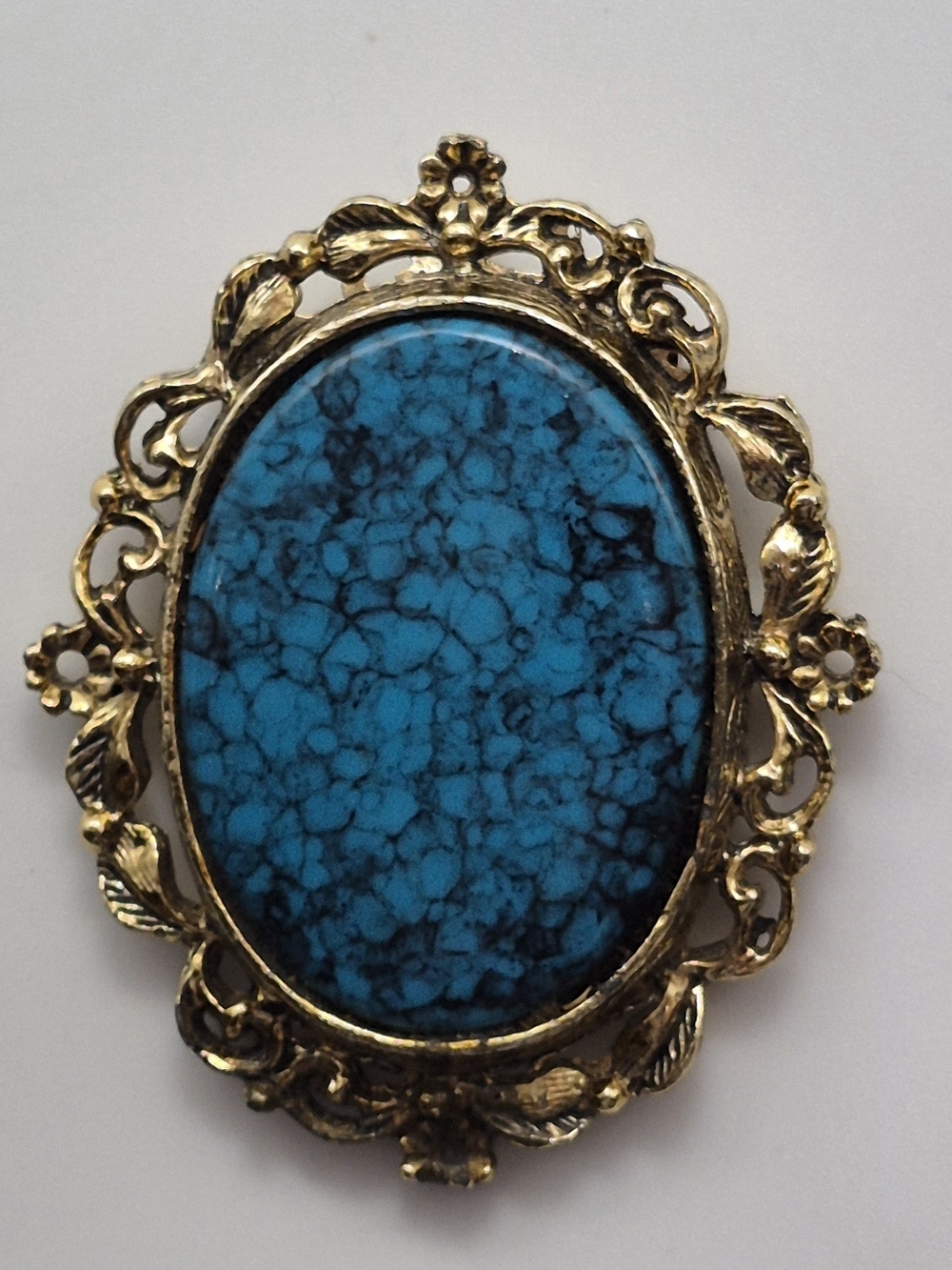 Vintage 80s  Victorian Gold Tone Oval Blue Turquoise Cabochon Brooch Pin, 2.5 In